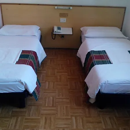 Giovannina Hotel *